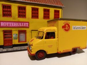 Jeg manglede Olsens flyttebil til mine 3d-printede huse fra TV-serien "Huset på Christianshavn.