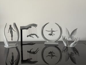 Spræng fyldt String Art Design som stammer fra et hoved med PTSD