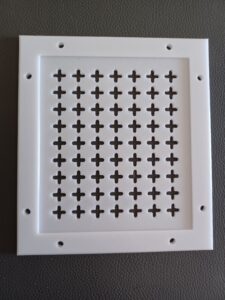 Jeg laver hovedsagelig egen designede ting til hjemmet. Emner som ikke kan købes. De fleste er printet på en Creality Ender-3 V2 Neo Materiale: PLA 3DE PREMIUM X-strong, ASA Spectrum, TPU KungFuFlex – Medium - 98A, PETG 3DE Premium Jeg har nu købt en Bambu Lab P1S og ville i dag, måske vælge PETG da jeg nu har et lukket kammer. (Bambu Lab P1S laver nogle fantastisk flotte print i PETG) Emnerne er designet i Autodesk FUSION 360. Trump figuren THE ORANGE PLAGUE (printet på en Bambu Lab P1S) Er designet af kunstneren: Jens Galschiøt – Og må frit kopieres Med den tidligere figur: Survival of the Fattest sætter kunstneren fokus på den ulige fordeling af verdens ressourcer. Figuren er 160 mm høj. Jeg har designet vægtene i Fusion 360 da den var for tynd, så den er limet ind efterfølgende.